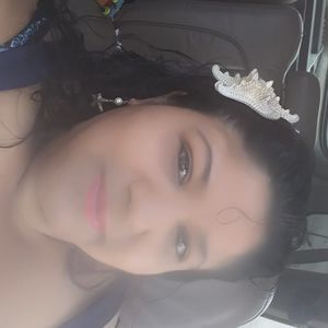 Meet your Posher, Evelyn